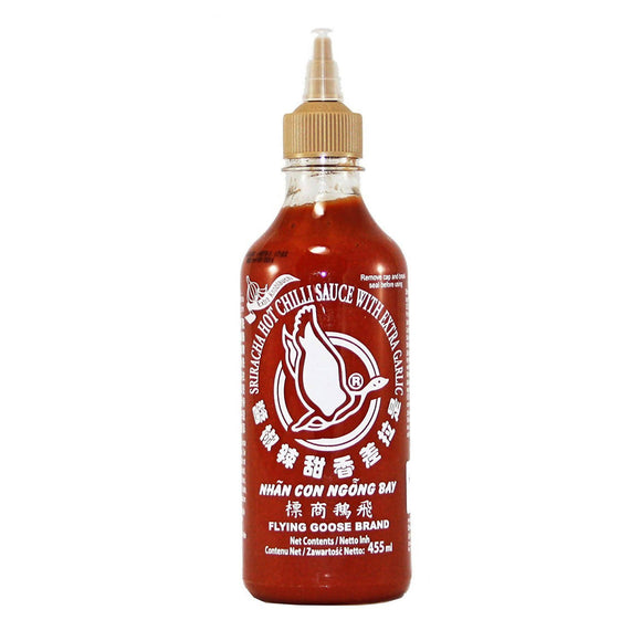 Sriracha Hot Chilli Sauce with Extra Garlic by Flying Goose 525g 455ml